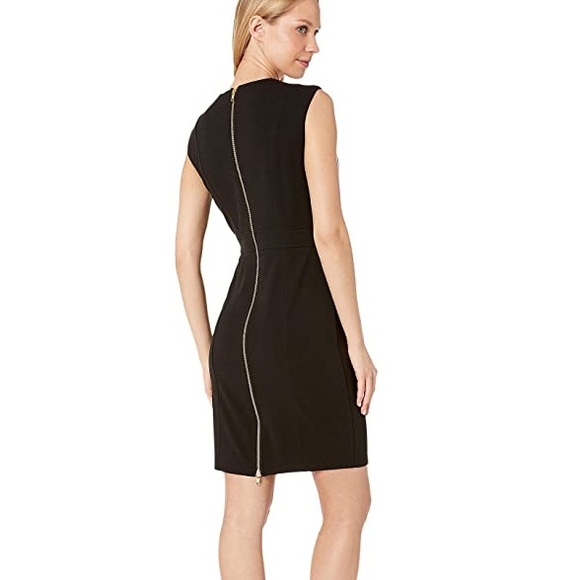bebe Dresses & Skirts - NWT bebe Plunge Neck Seamed Dress
